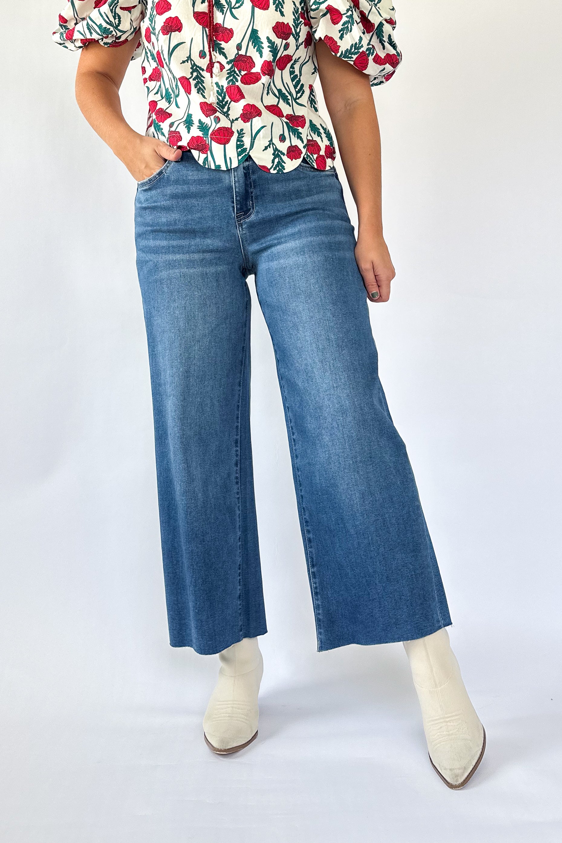 Aileeah High Rise Super Soft Crop Slim Wide By Vervet