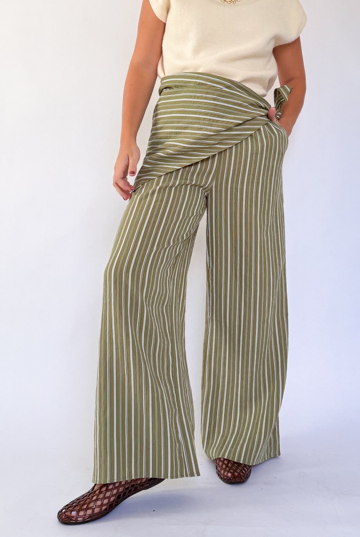 entro green & white stripe hankerchief pants