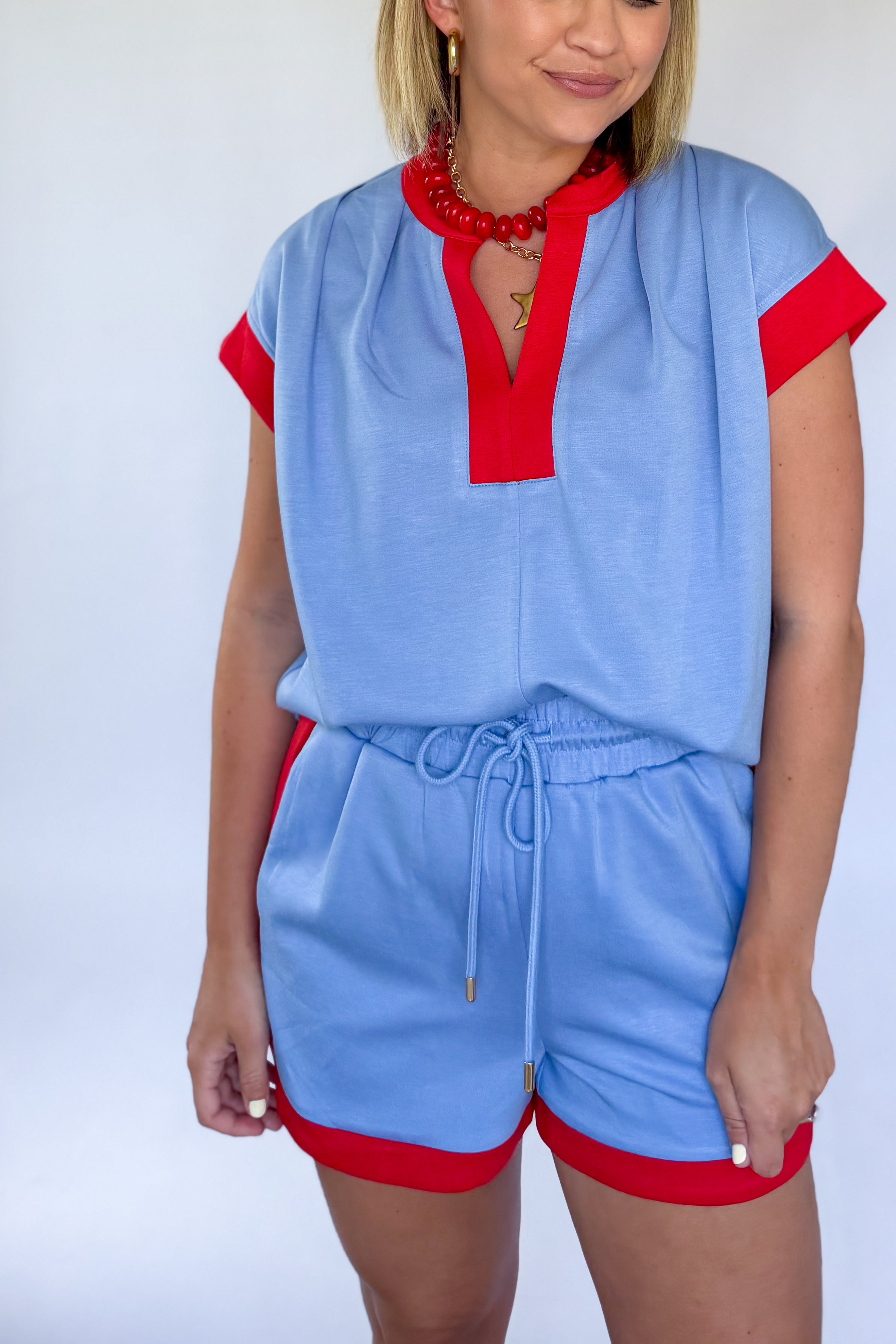 entro blue & red short set