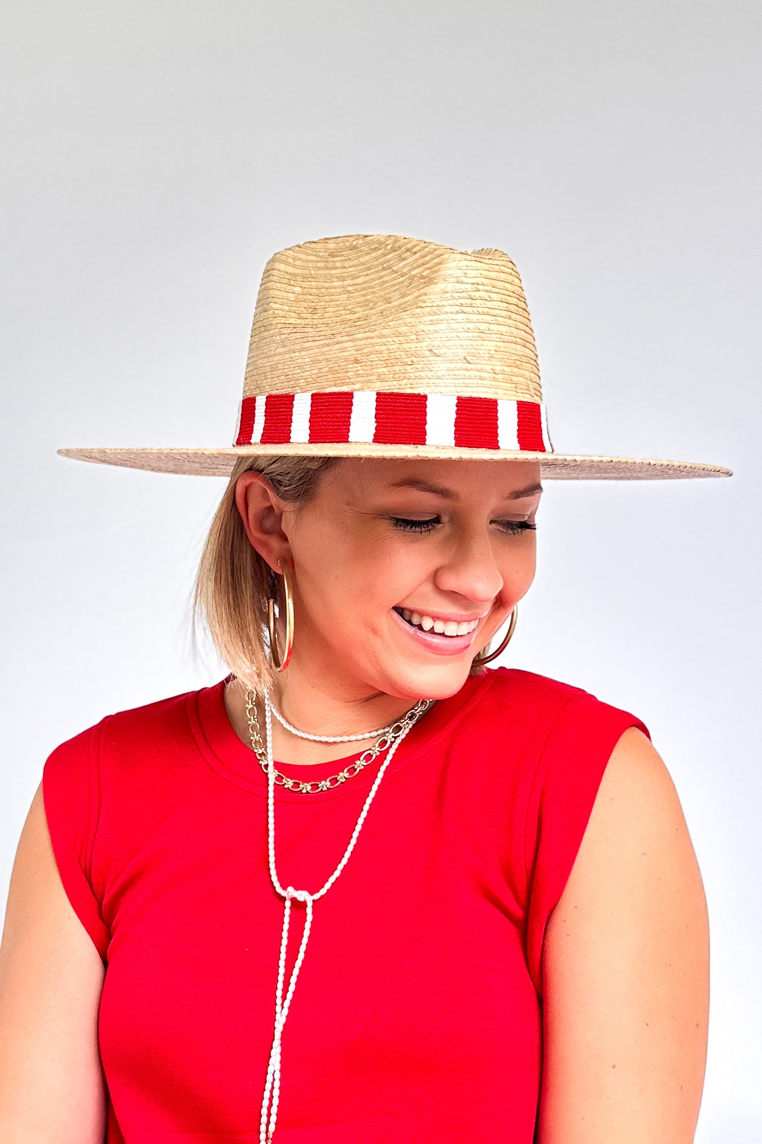 Red and White Palm Hat by Sunshine Tienda
