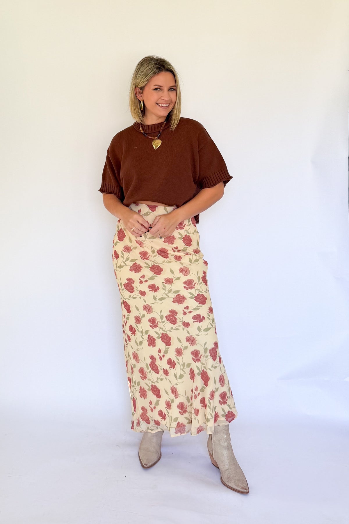 entro chocolate brown short sleeve sweater